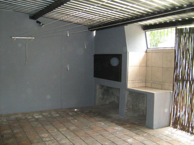 To Let 3 Bedroom Property for Rent in Groenvallei Western Cape